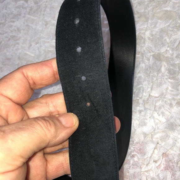 Emmanuel leather belt with large gold metal buckle- 34” with buckle- like new - Picture 11 of 11